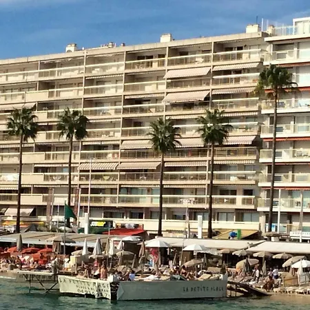 Le Neptunia * Juan-les-Pins